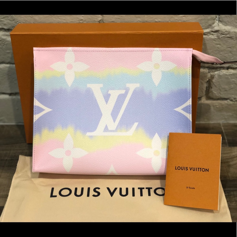 ❌SOLD❌Louis vuitton Pouch escale